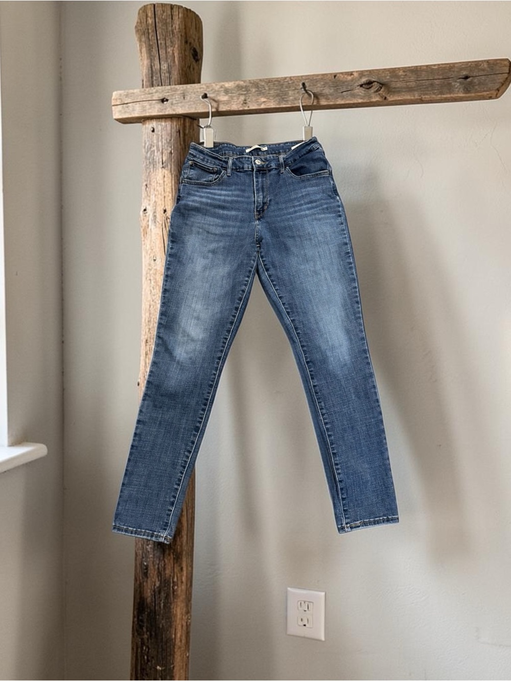 Levi's High Rise Skinny Jeans SZ 31